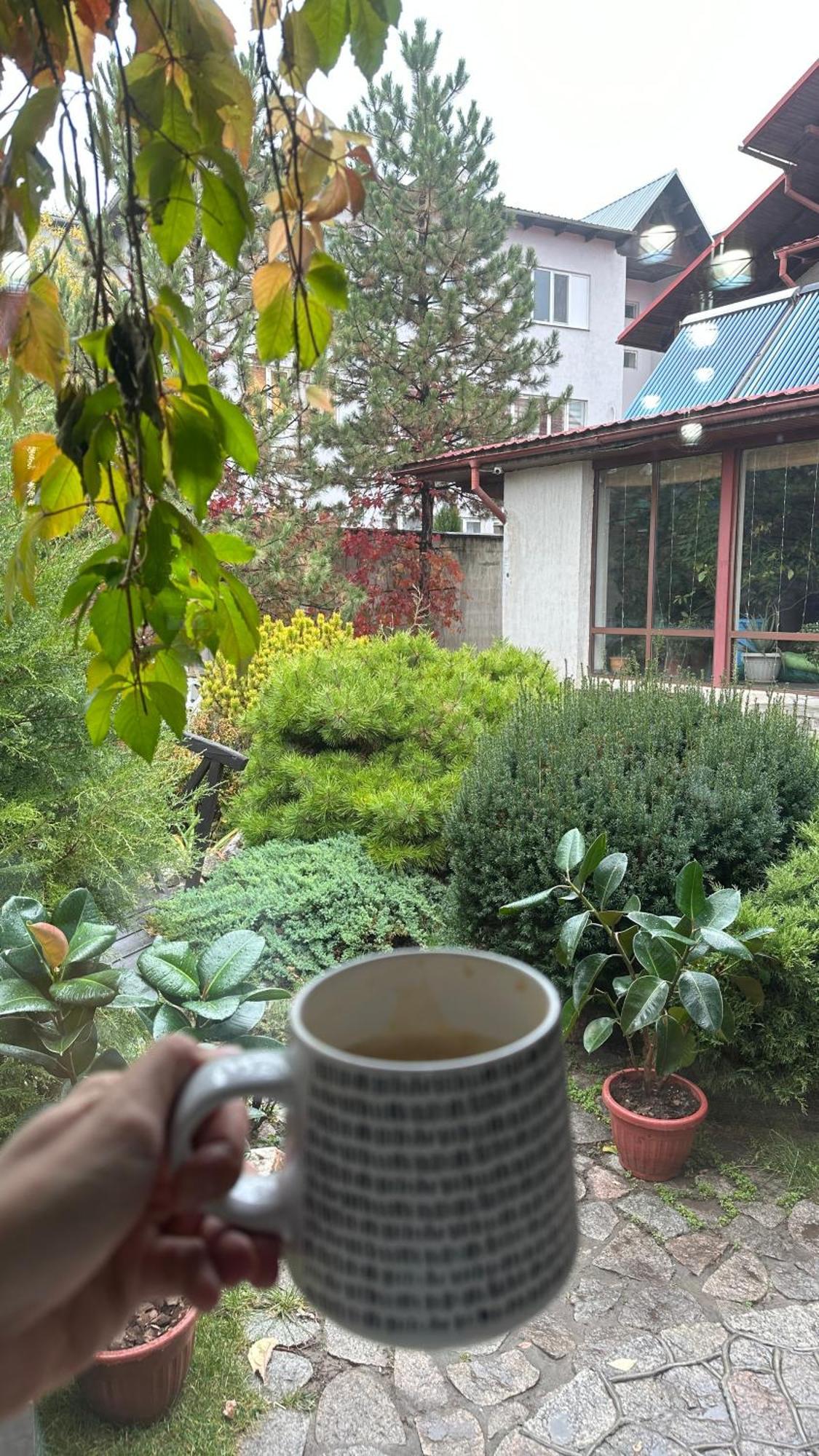 Tian-Shan Hotel Bishkek Exterior photo
